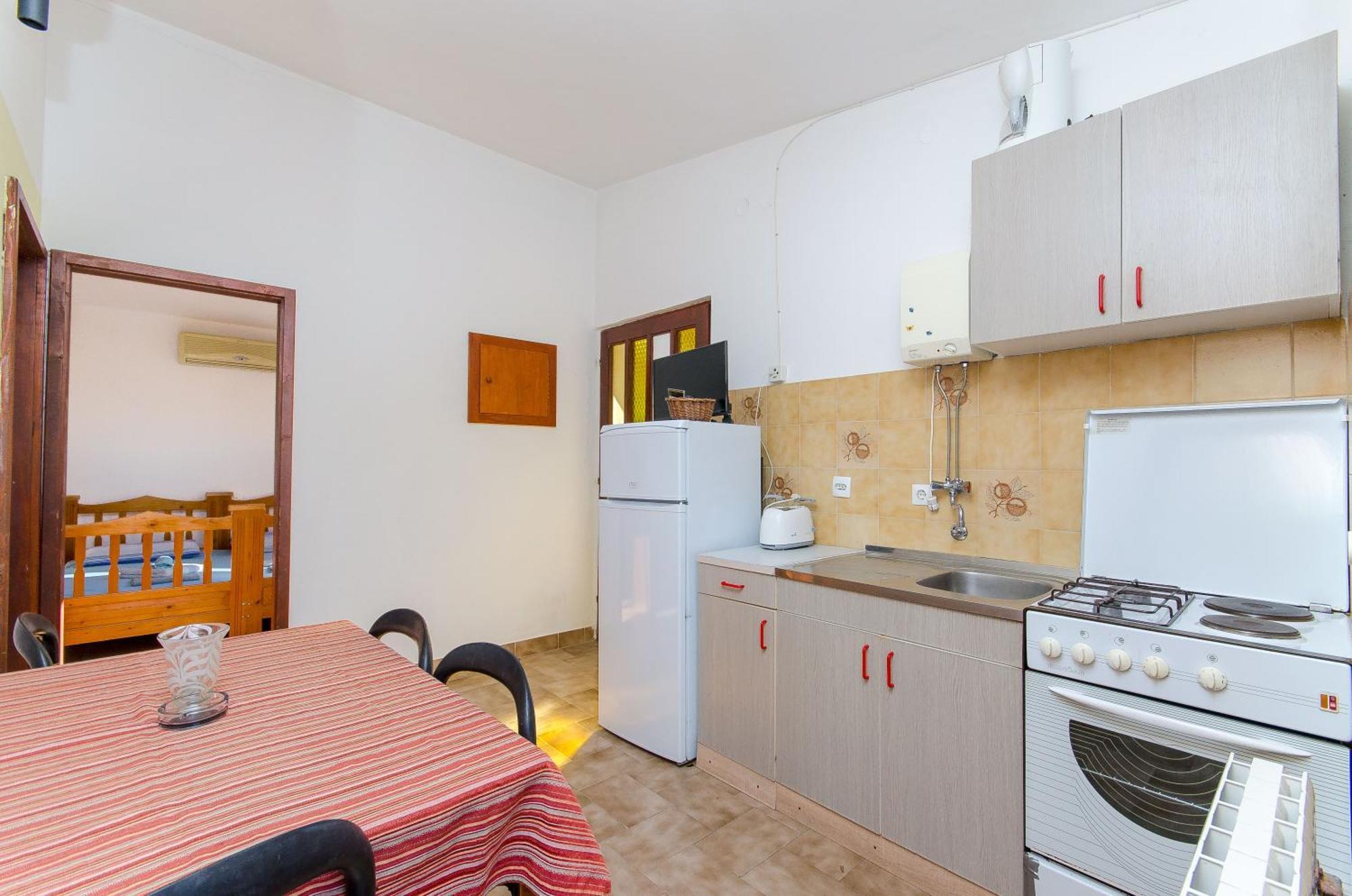 Apartments Lorena Stomorska Ruang foto