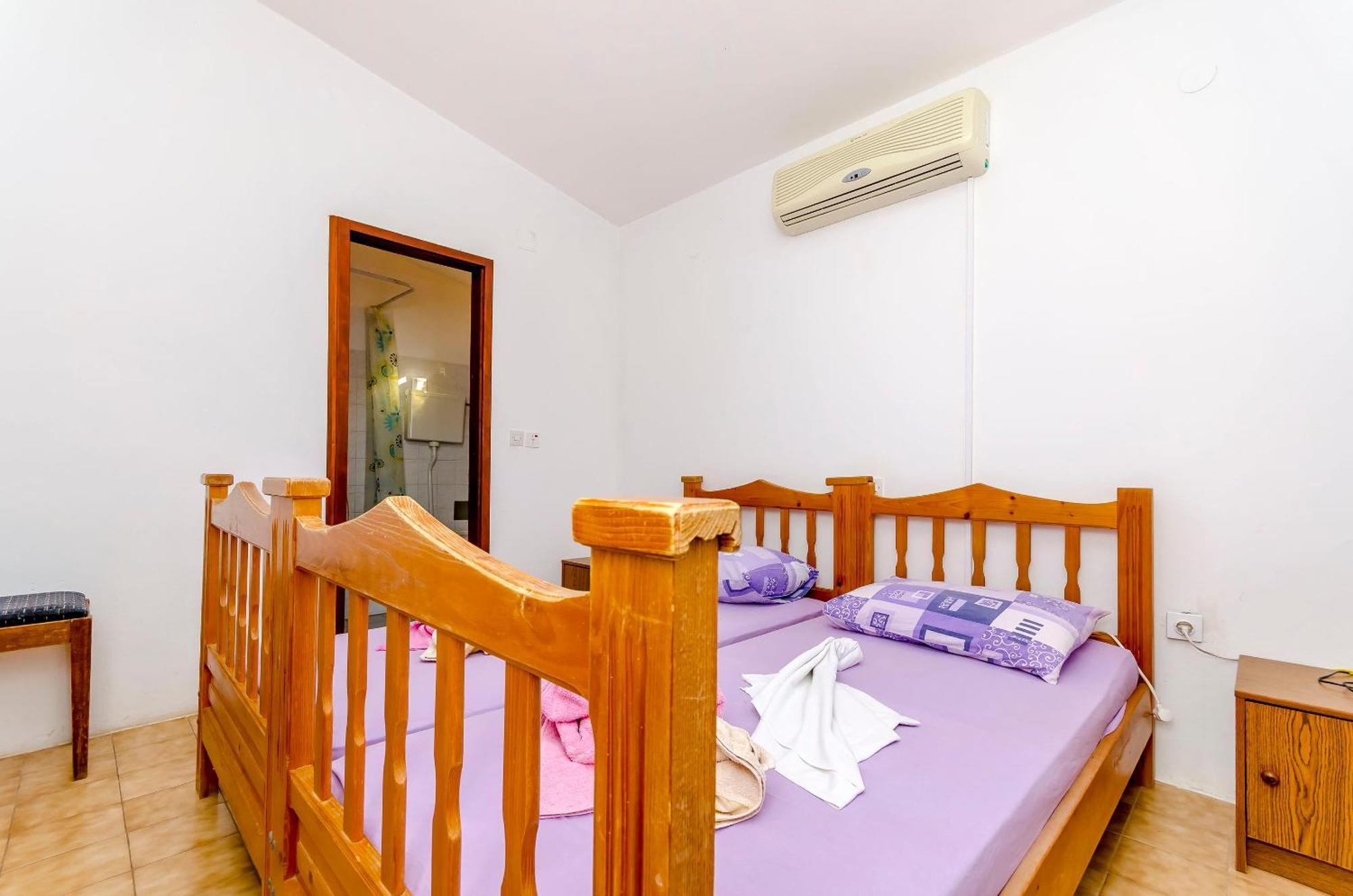 Apartments Lorena Stomorska Ruang foto